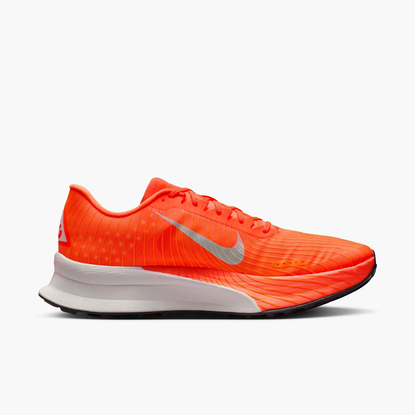 Nike ACG Ultrafly Trail 2 - Hyper Crimson/White/Total Orange display picture 2
